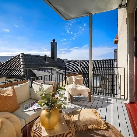 Roomsly - Great View & Private Terrace Lägenhet *
