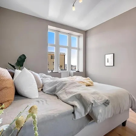 Roomsly - Great View & Private Terrace * Μπέργκεν